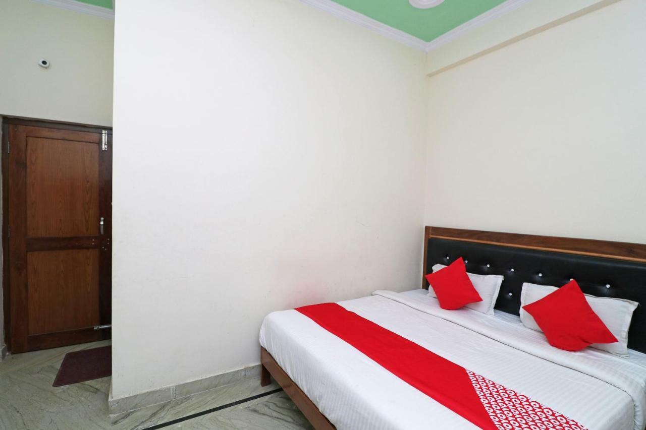 Oyo 29534 Pacific Hotel Srinagar (Jammu and Kashmir)