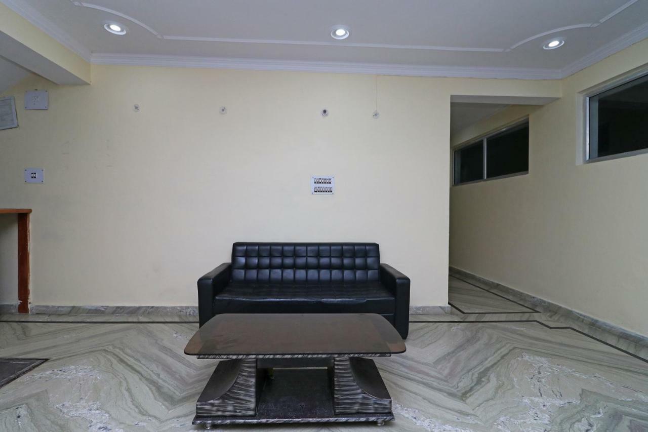Hotel Oyo 29534 Pacific Srinagar (Jammu and Kashmir)
